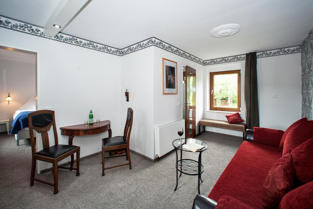 Hotel Hinter Den Spiegeln Heimbach Exteriér fotografie
